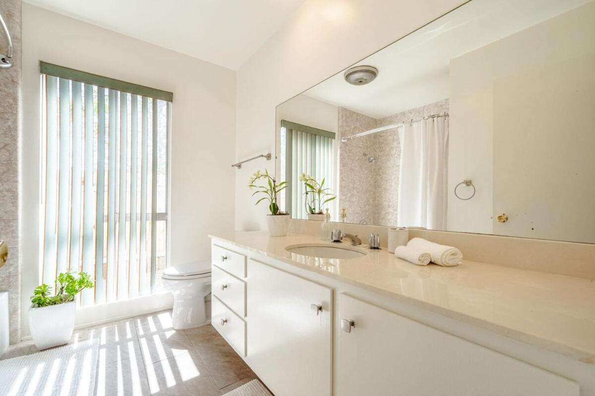 6 Minutes To Universal With Game Room, Heated Pool & Casa de férias *