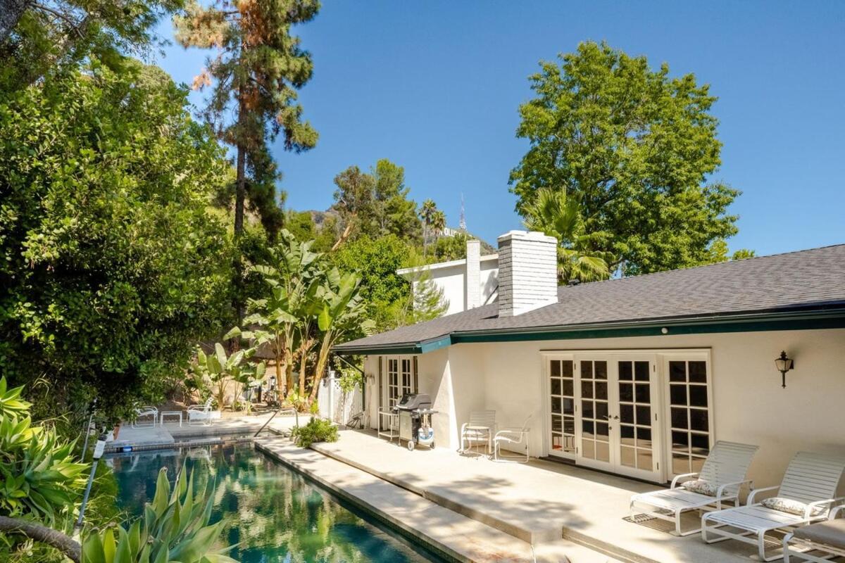 Casa de férias 6 Minutes To Universal With Game Room, Heated Pool &